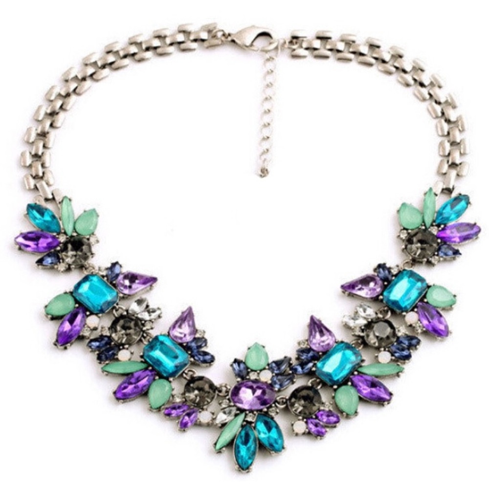 NEW!💙💎💜GORGEOUS! STATEMENT NECKLACE!💜💎💙LOVE! - Picture 3 of 8